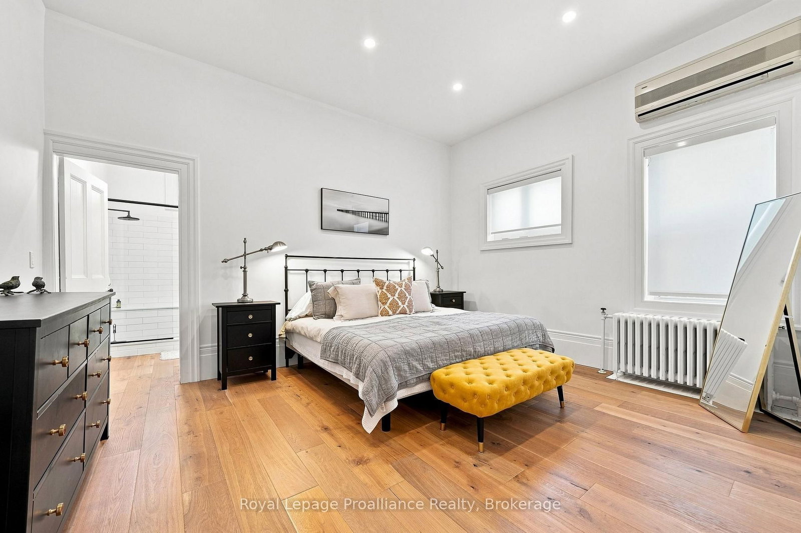 220 Charles Street • Belleville, ON photo 18