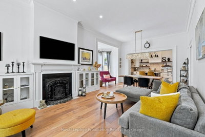 220 Charles Street • Belleville, ON photo 2