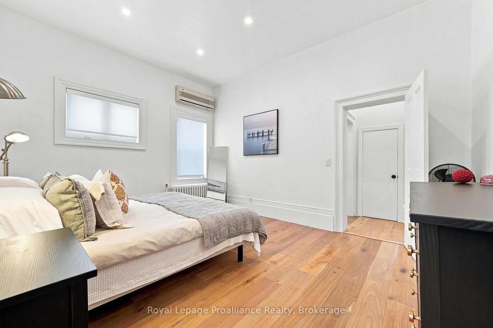 220 Charles Street • Belleville, ON photo 20