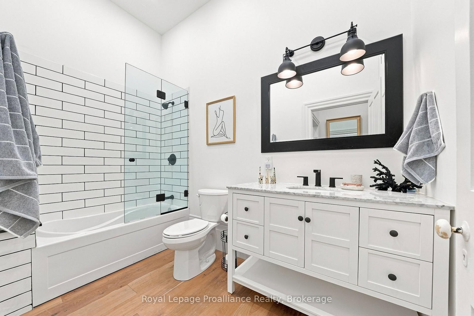 220 Charles Street • Belleville, ON photo 24