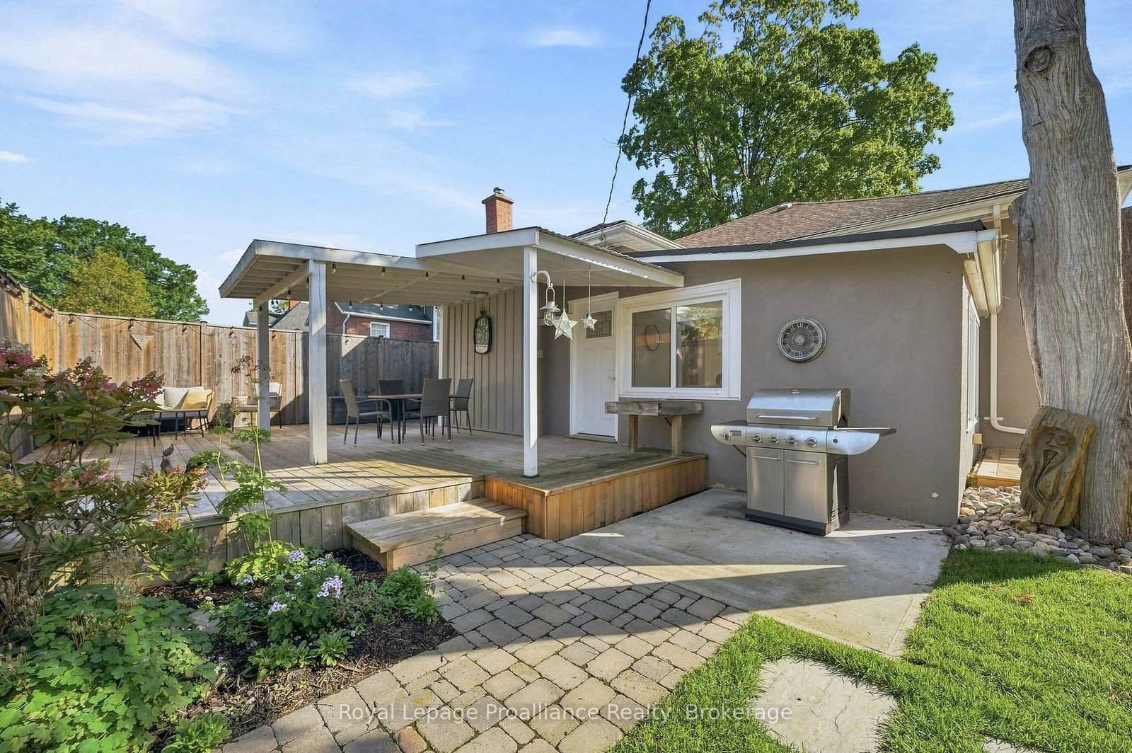 220 Charles Street • Belleville, ON photo 35