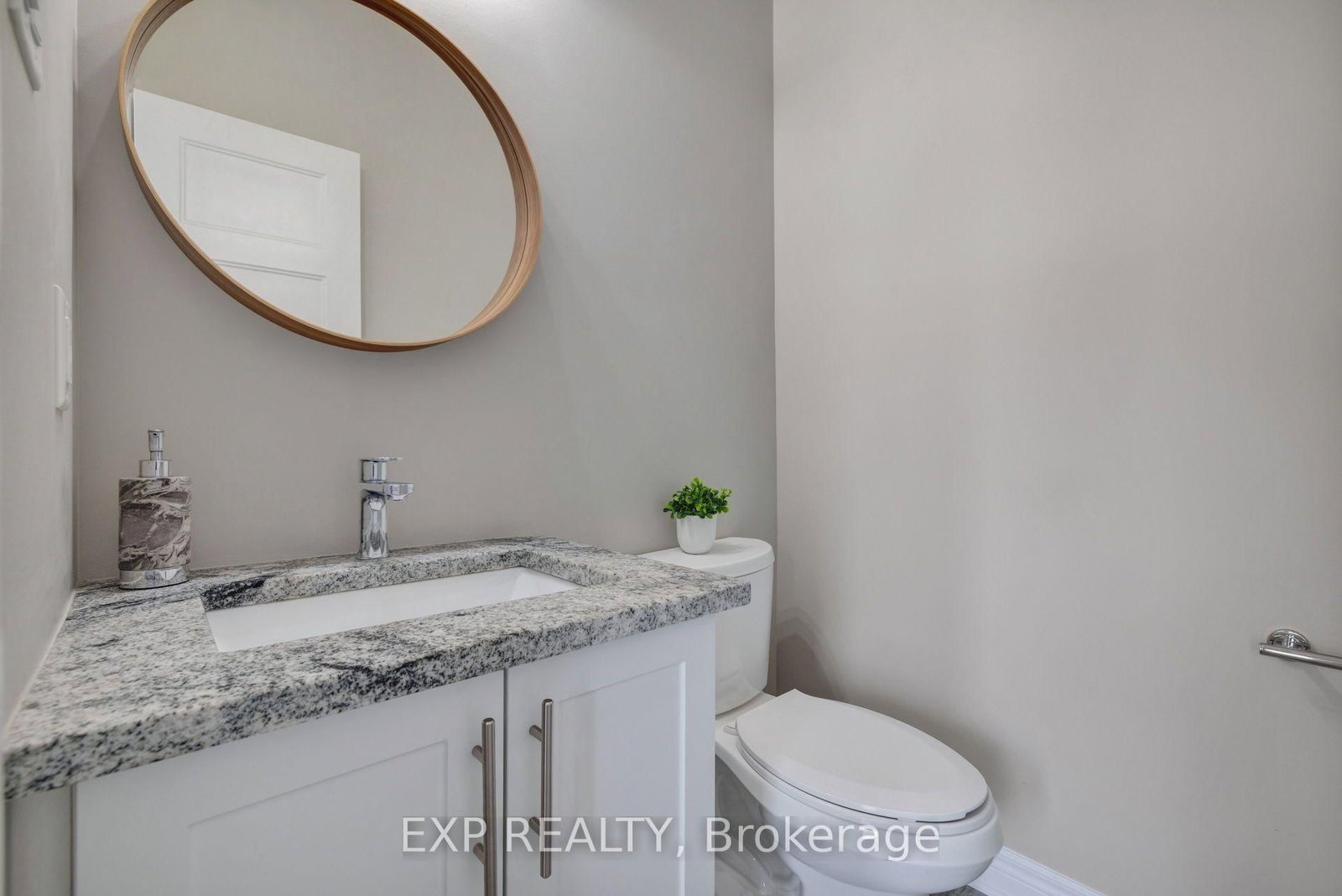 51 MCPHAIL Road • Carleton Place, ON photo 5