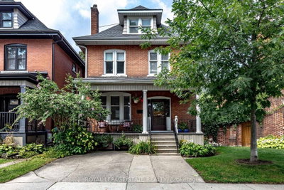 Detached House for sale at 24 Fairleigh Crescent, Hamilton, Ontario, L8M 2K9 - St. Clair - MLS: X13760272