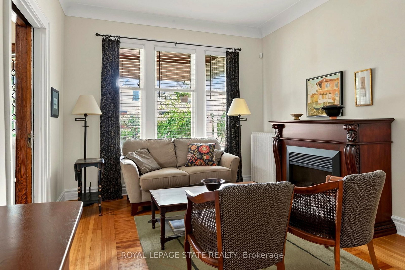 24 Fairleigh Crescent • Hamilton, ON photo 9