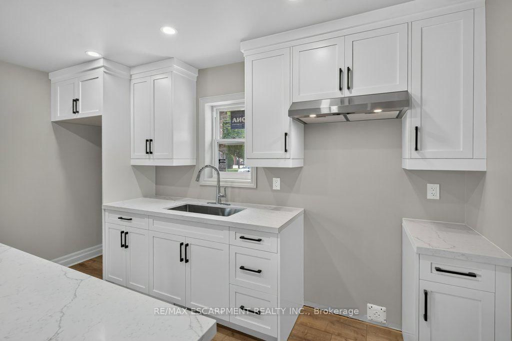 220 EAST 13TH Street • Hamilton, ON photo 12