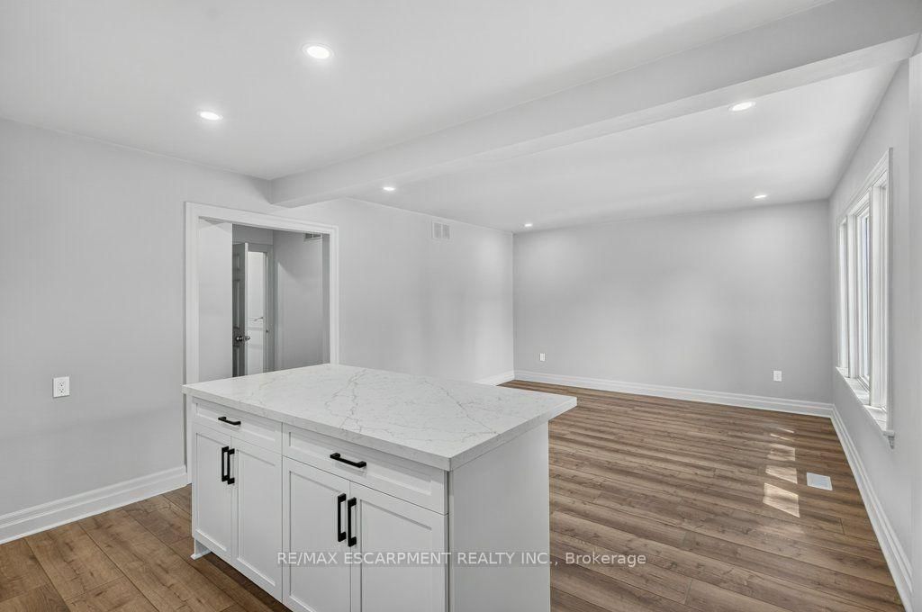 220 EAST 13TH Street • Hamilton, ON photo 14