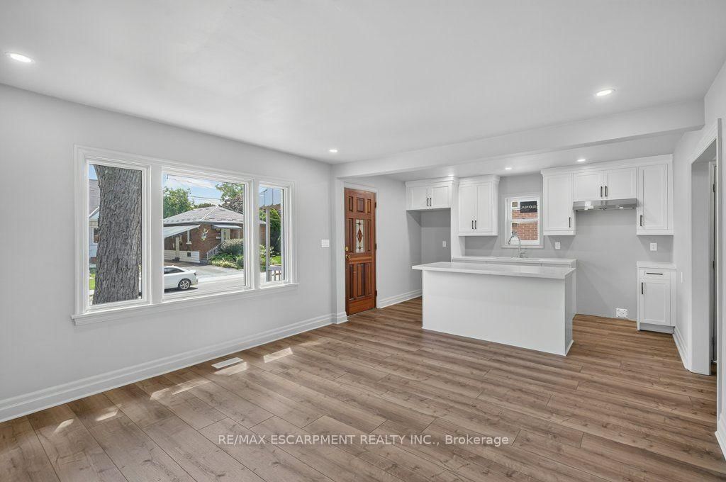 220 EAST 13TH Street • Hamilton, ON photo 17