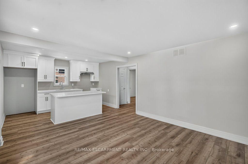 220 EAST 13TH Street • Hamilton, ON photo 18