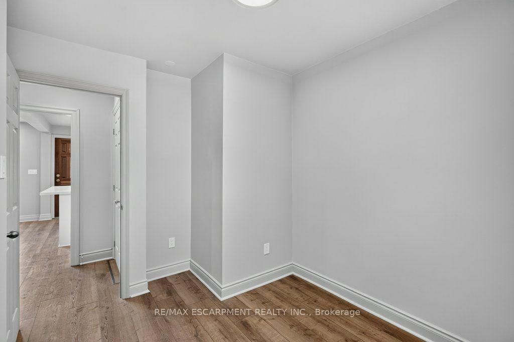220 EAST 13TH Street • Hamilton, ON photo 20