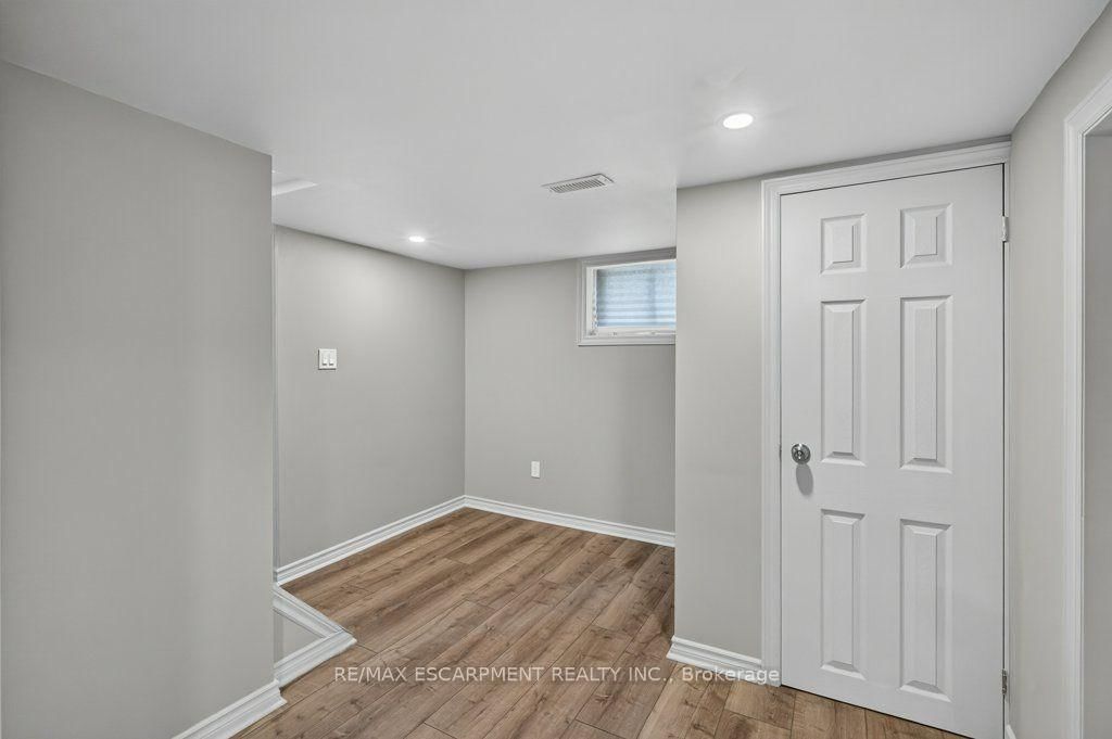 220 EAST 13TH Street • Hamilton, ON photo 26