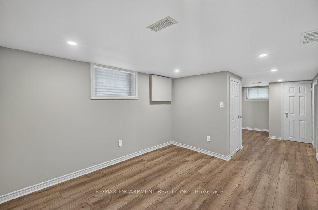 220 EAST 13TH Street • Hamilton, ON photo 29