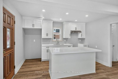 220 EAST 13TH Street • Hamilton, ON photo 9