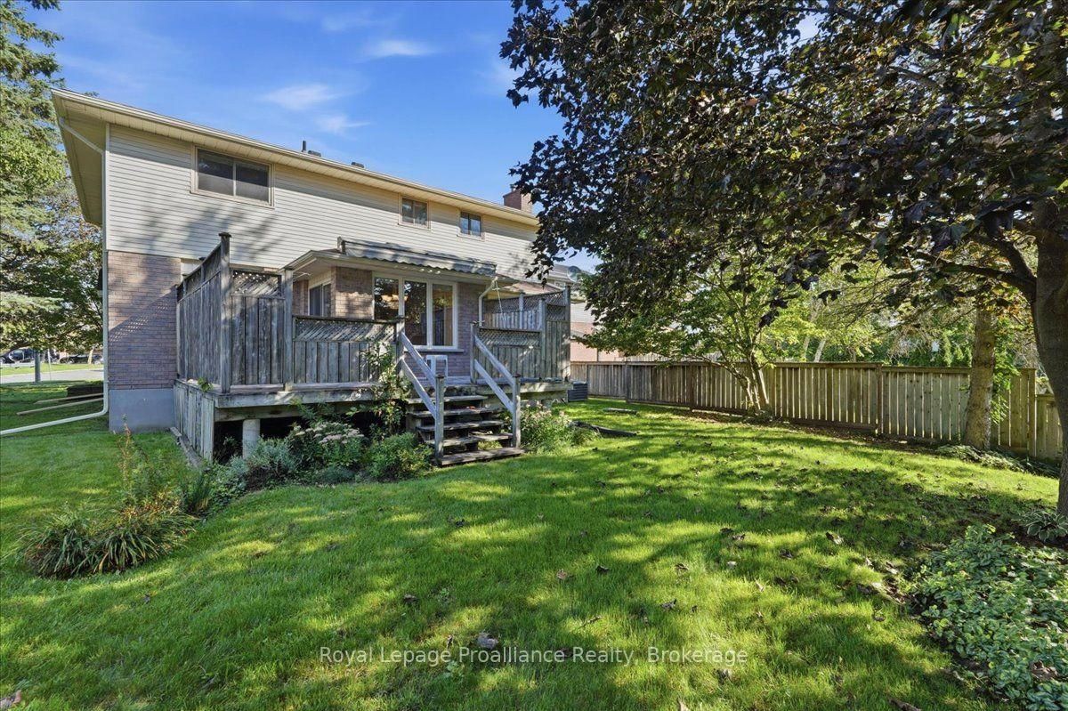125 Tracey Park Drive • Belleville, ON photo 34