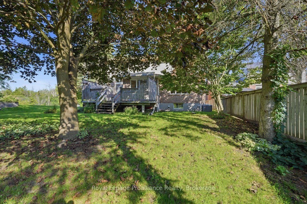125 Tracey Park Drive • Belleville, ON photo 35