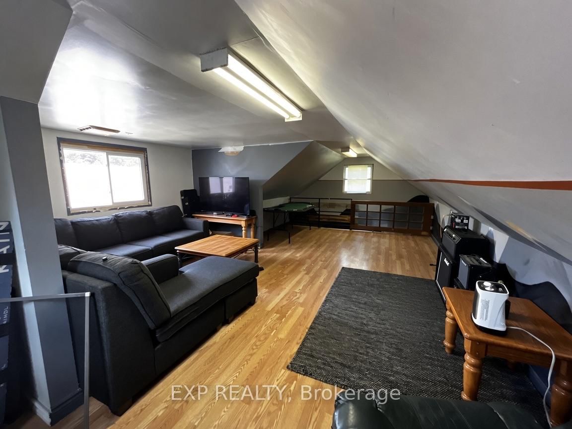 155 North Street • Southwest Middlesex, ON photo 25