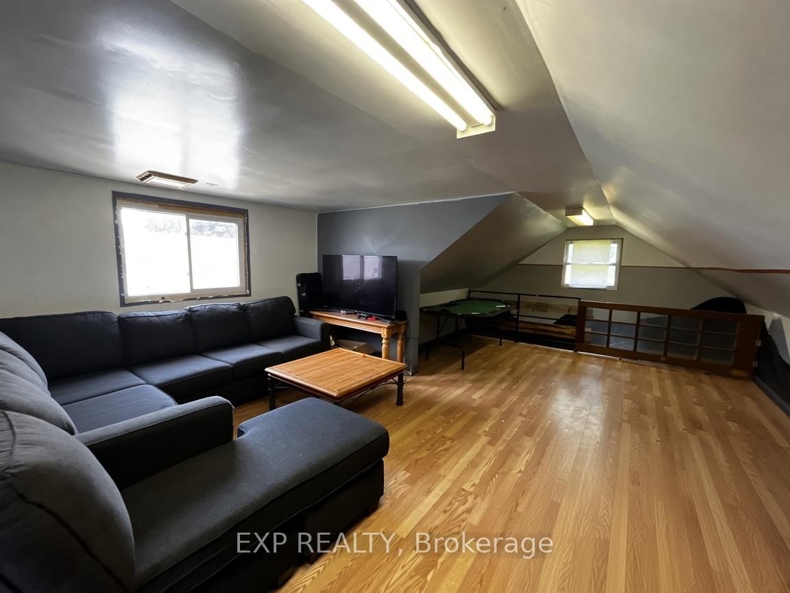 155 North Street • Southwest Middlesex, ON photo 26
