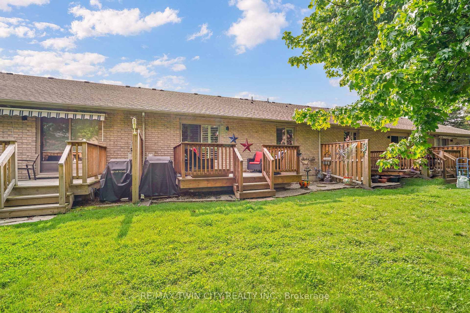 24 Griffiths Drive • #9 • Brant, ON photo 35