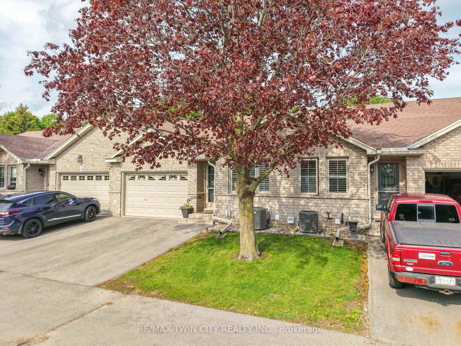 24 Griffiths Drive • #9 • Brant, ON photo 41