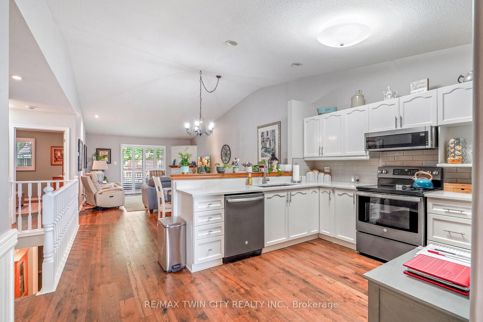 24 Griffiths Drive • #9 • Brant, ON photo 8