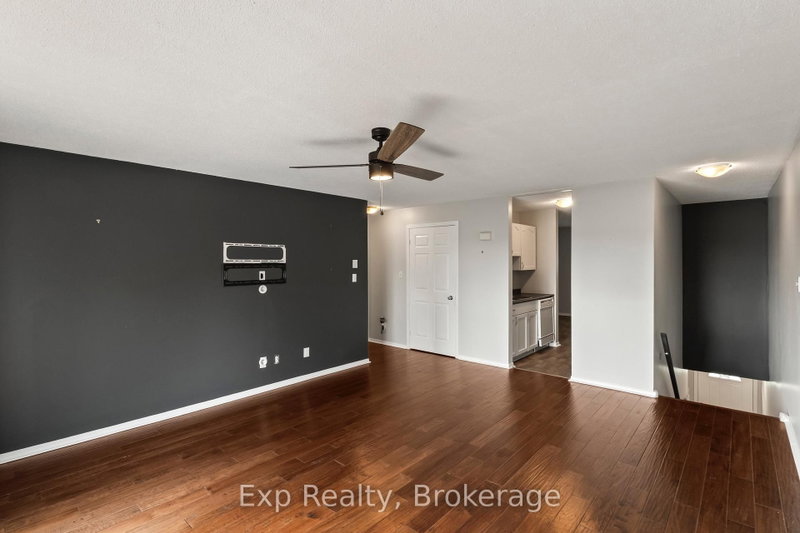 73 Lywood St photo 5