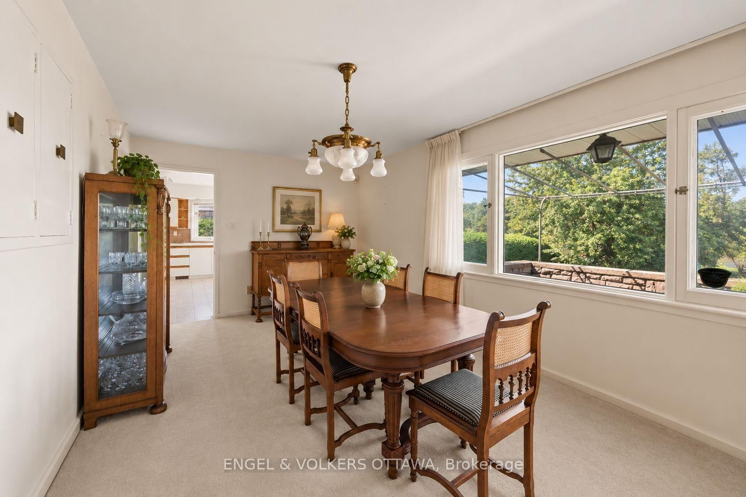 3200 Riverside Drive • Ottawa, ON photo 13