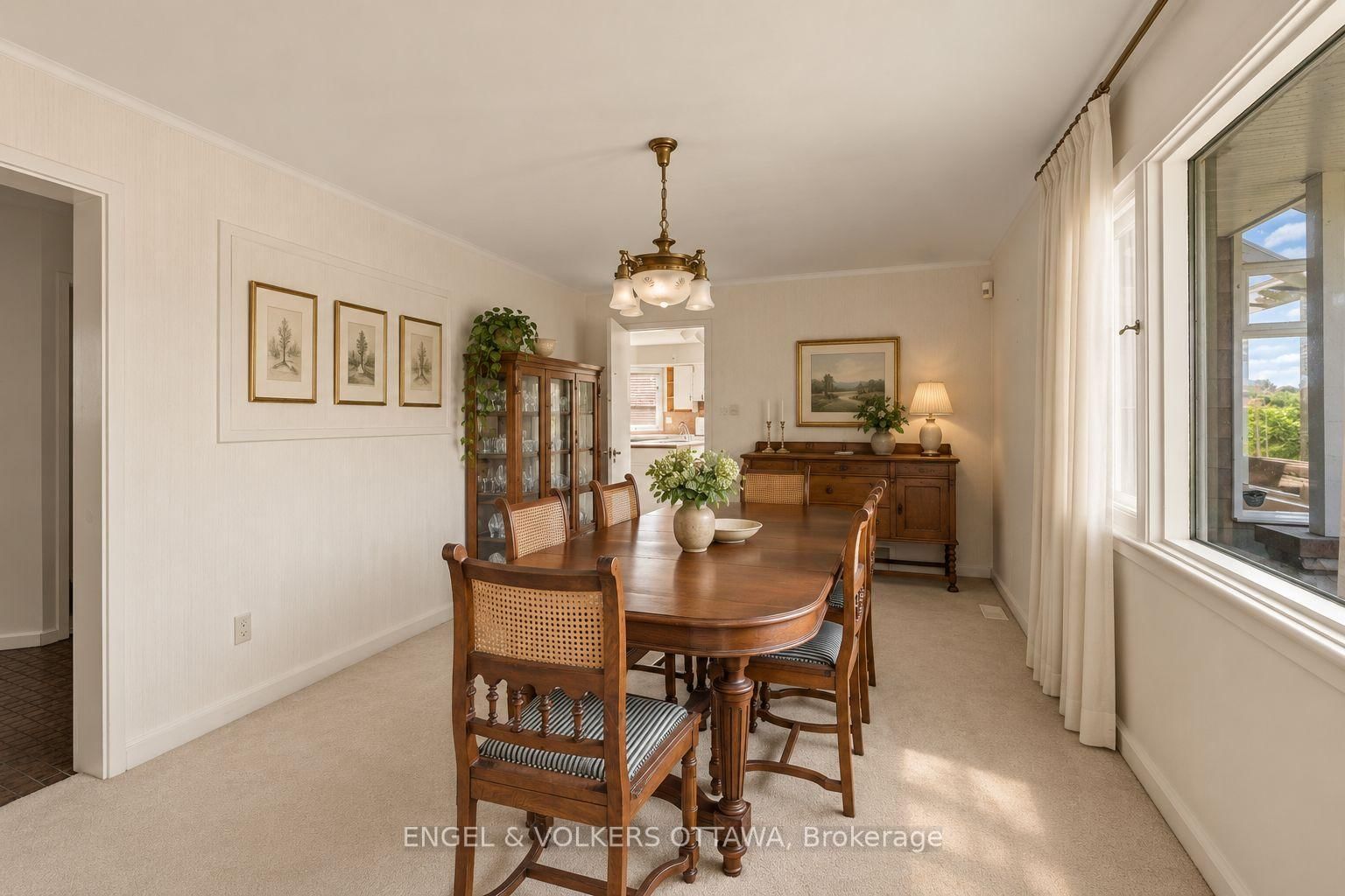 3200 Riverside Drive • Ottawa, ON photo 14