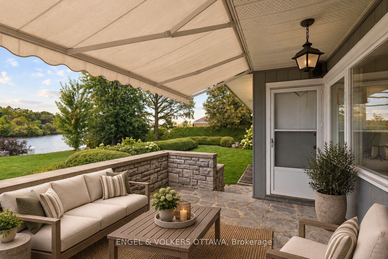 3200 Riverside Drive • Ottawa, ON photo 18