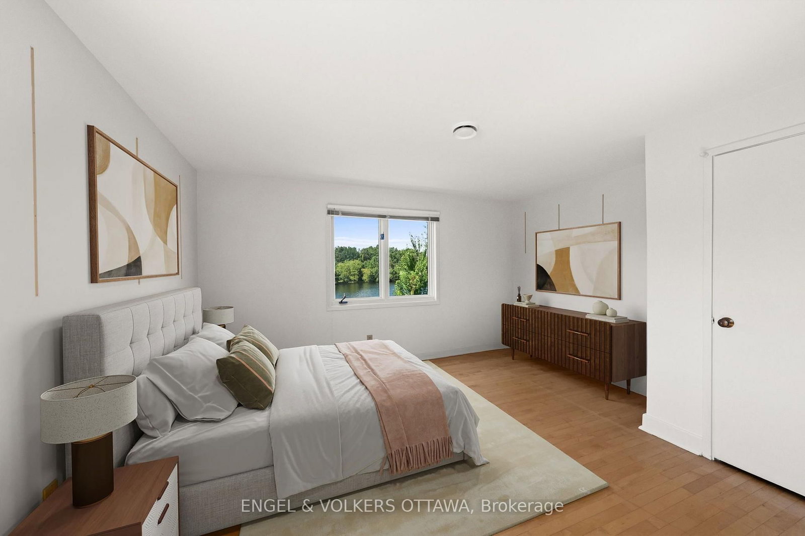 3200 Riverside Drive • Ottawa, ON photo 27