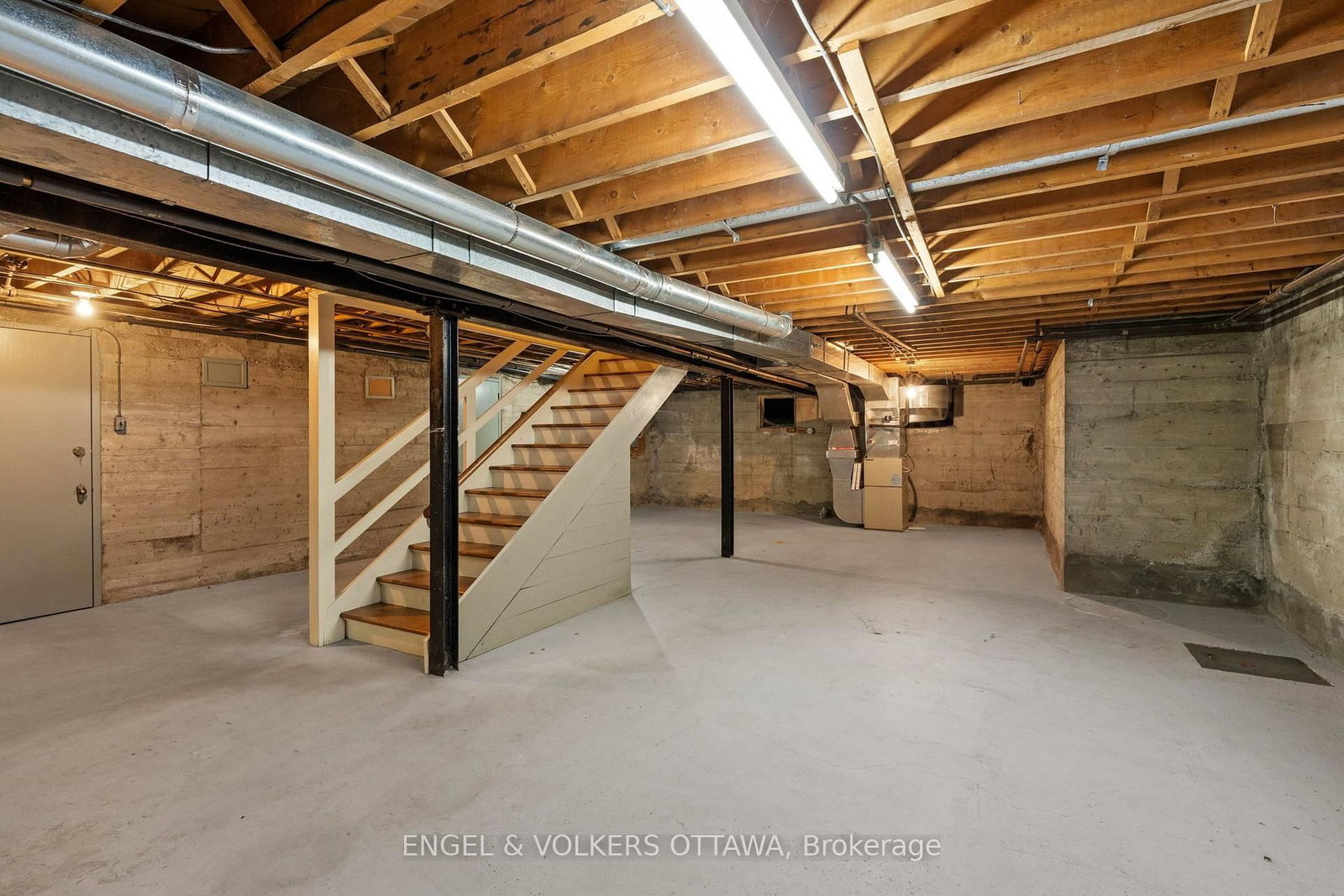 3200 Riverside Drive • Ottawa, ON photo 30