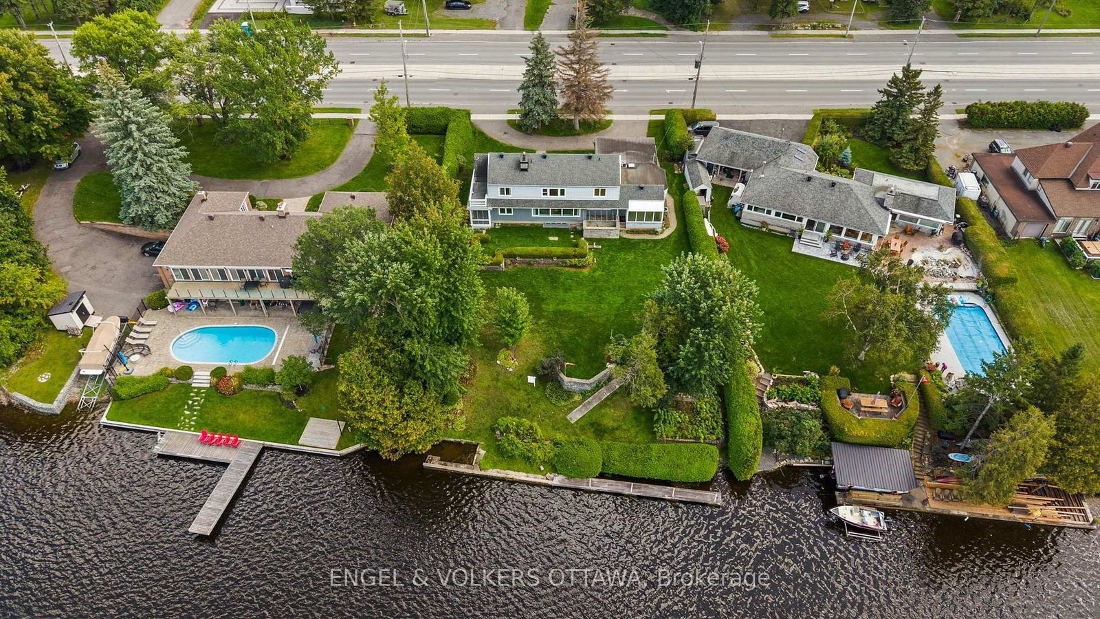 3200 Riverside Drive • Ottawa, ON photo 36