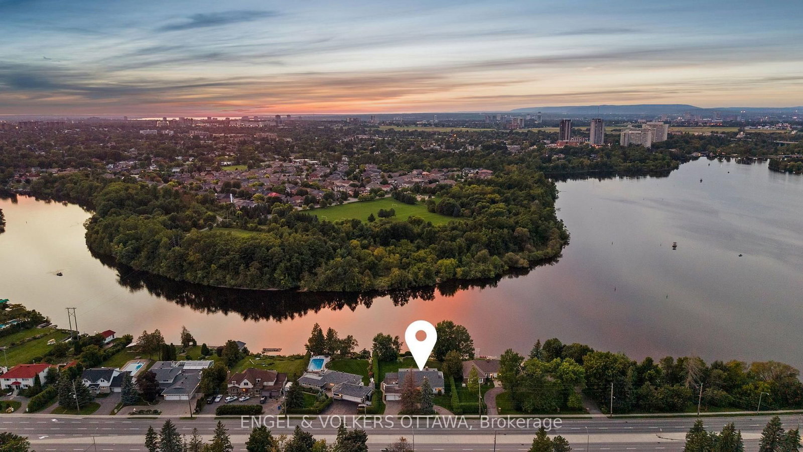 3200 Riverside Drive • Ottawa, ON photo 46