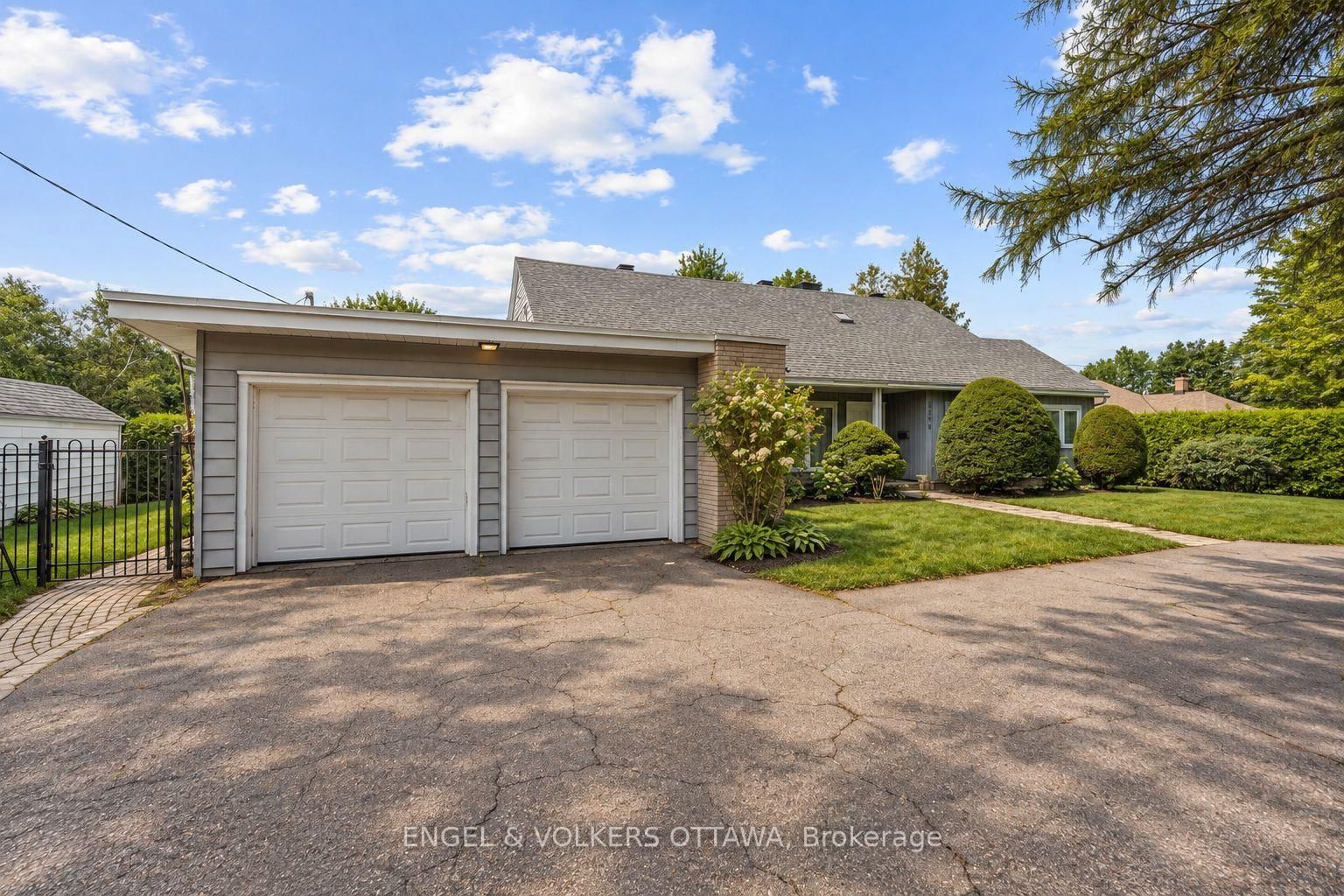 3200 Riverside Drive • Ottawa, ON photo 8