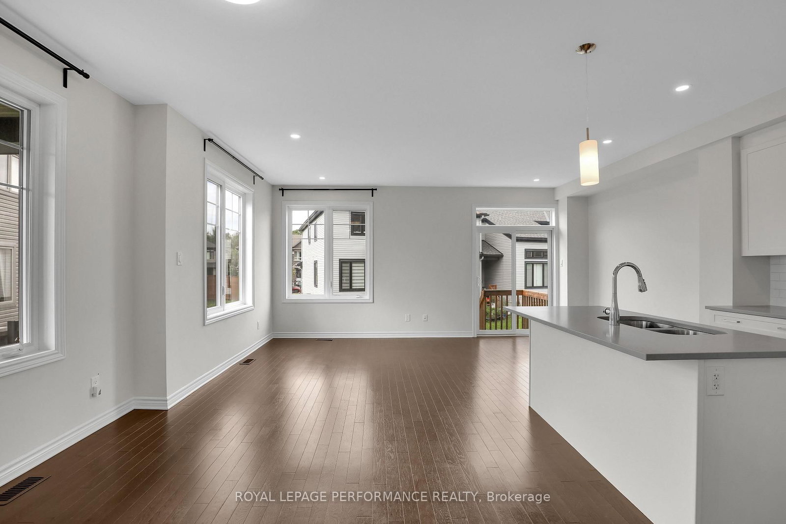 108 Wabikon Crescent • Ottawa, ON photo 11