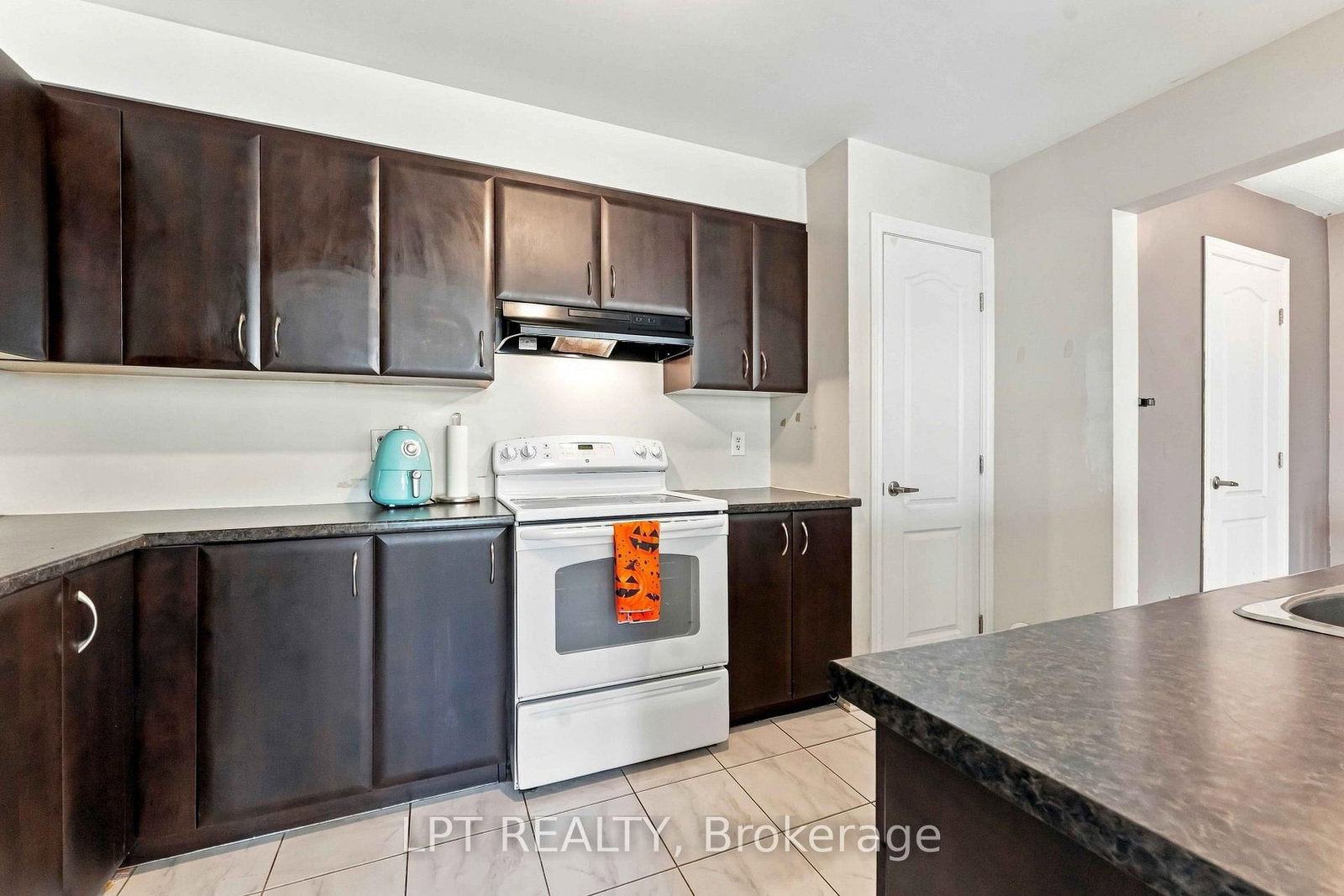 503 Sedgebrook Way • Stittsville, ON photo 15