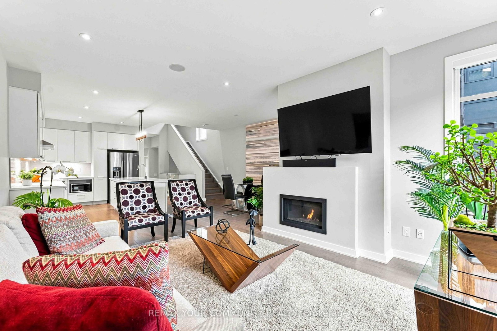 664 Odyssey Way • Ottawa, ON photo 10