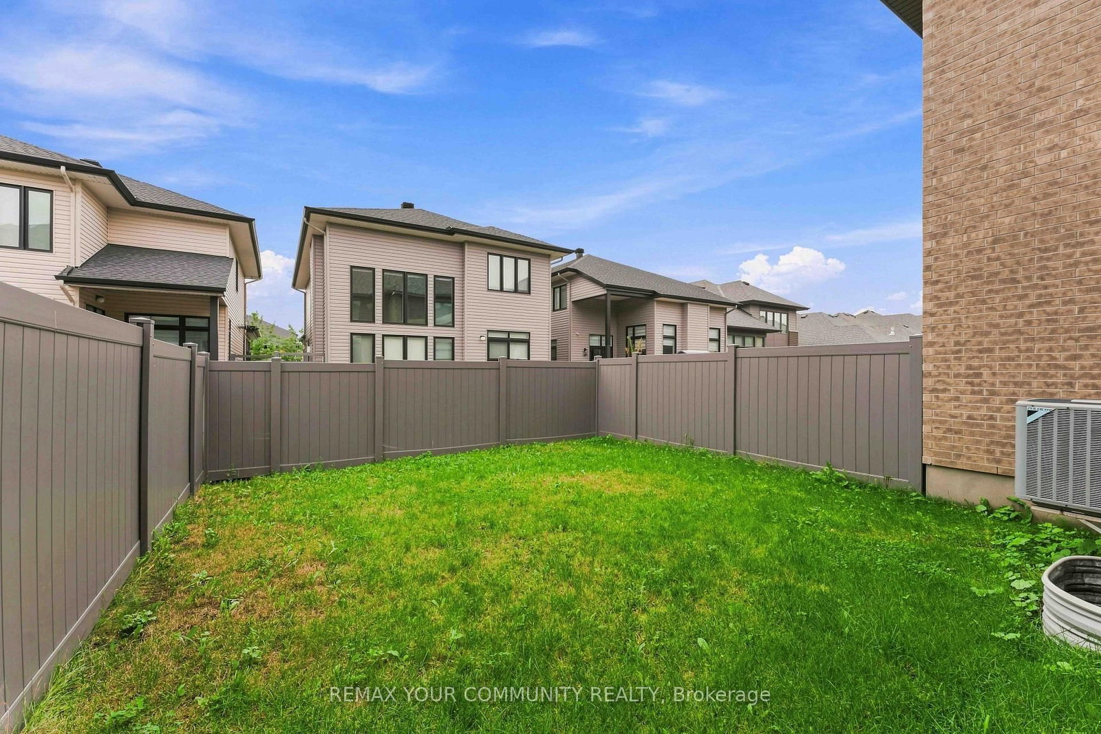 664 Odyssey Way • Ottawa, ON photo 28