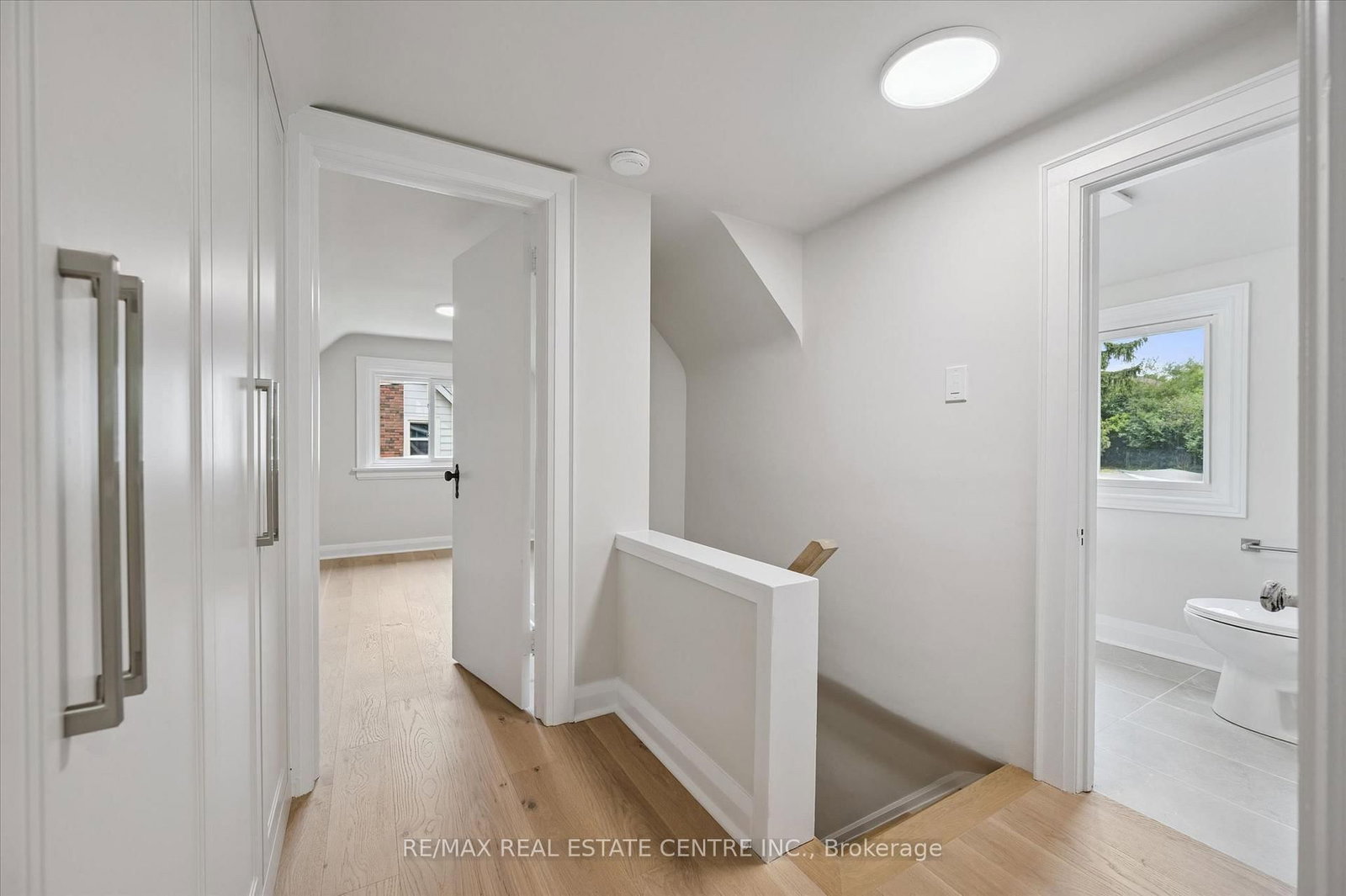651 Dundas Street S • Cambridge, ON photo 12