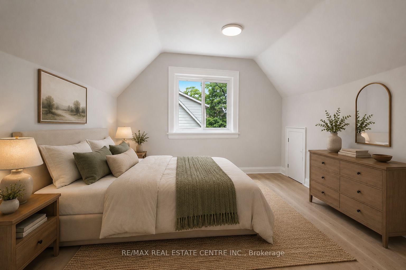 651 Dundas Street S • Cambridge, ON photo 13