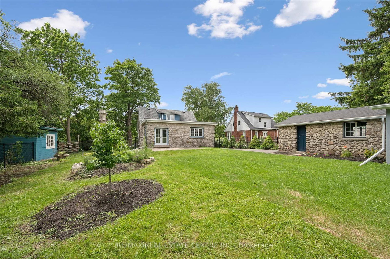 651 Dundas Street S • Cambridge, ON photo 25