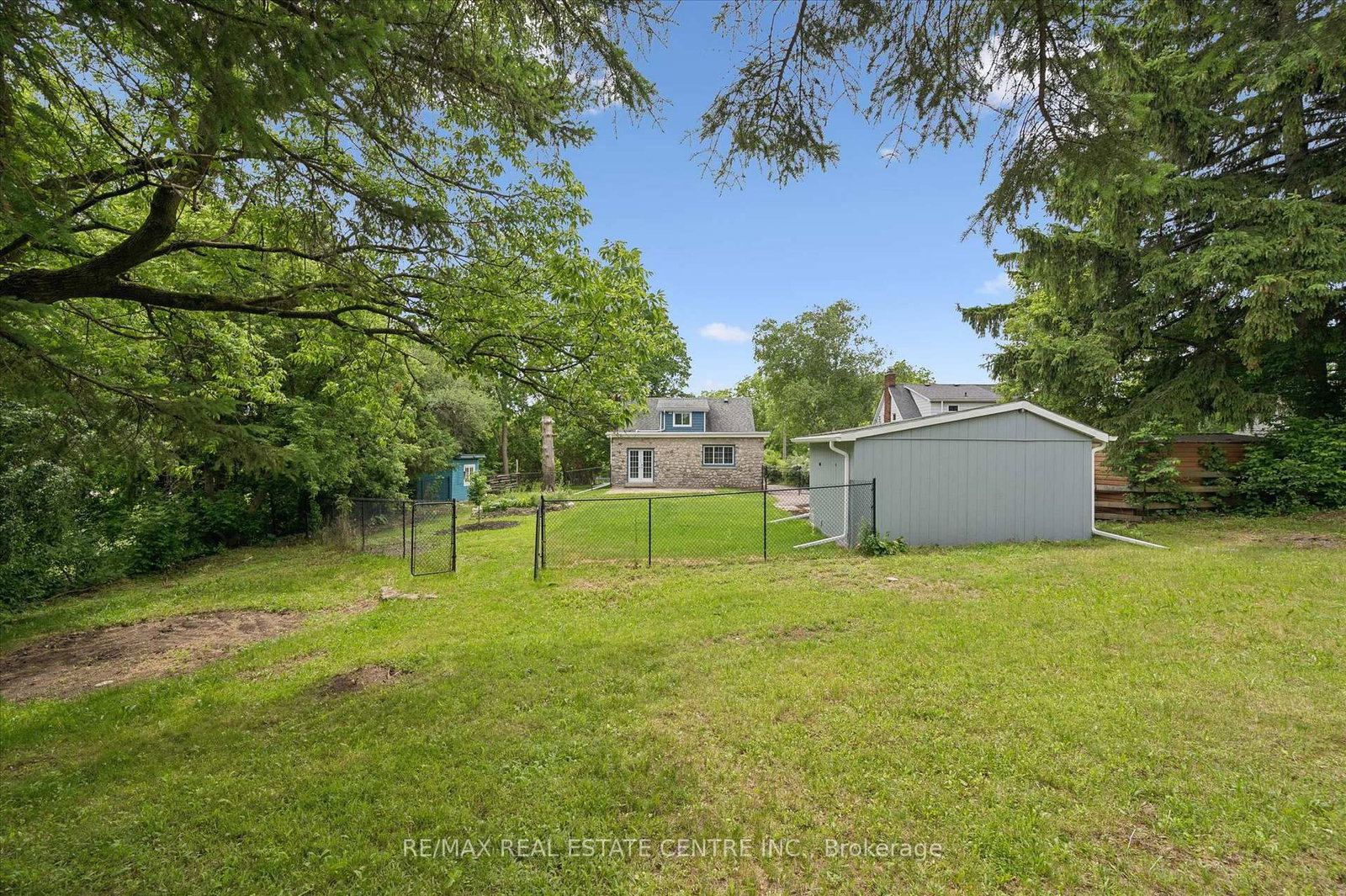 651 Dundas Street S • Cambridge, ON photo 26