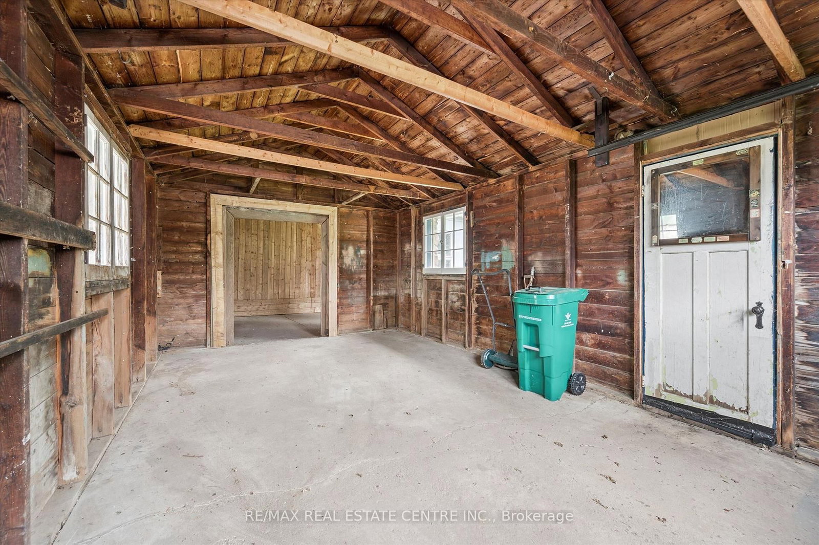 651 Dundas Street S • Cambridge, ON photo 27