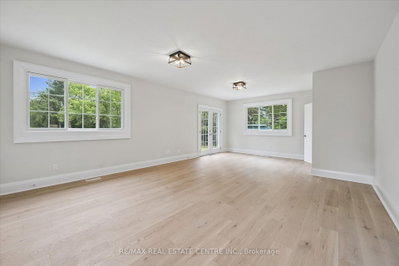 651 Dundas Street S • Cambridge, ON photo 9