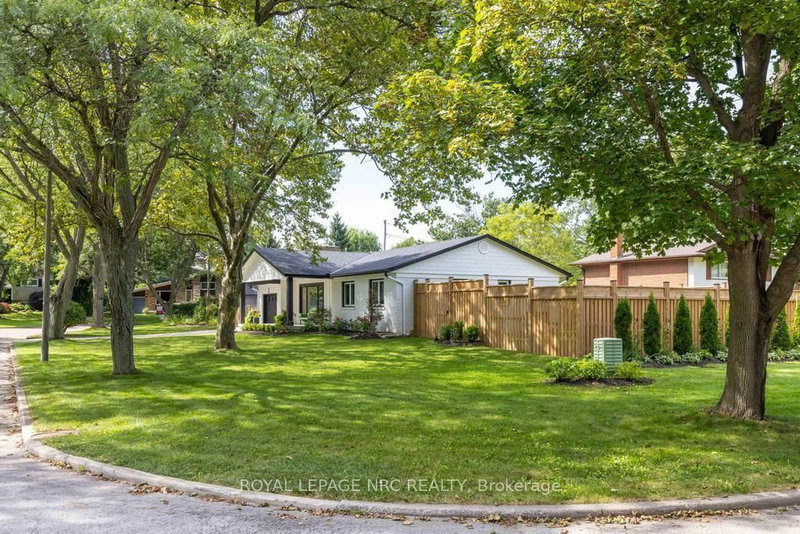 3 Glenayr Place