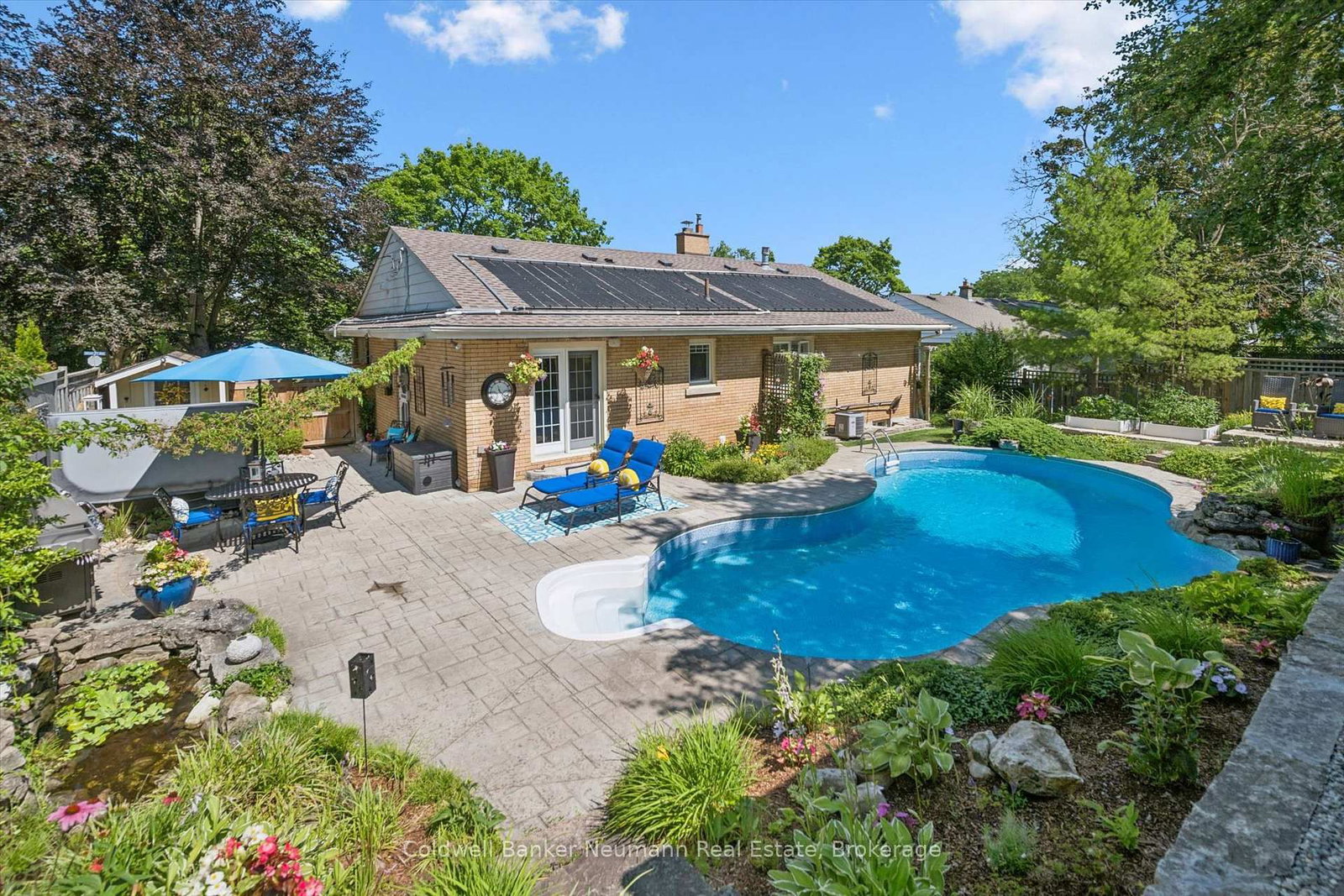 25 Bennett Avenue • Guelph, ON photo 2