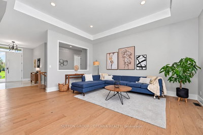7095 Still Meadow Way • Ottawa, ON photo 5