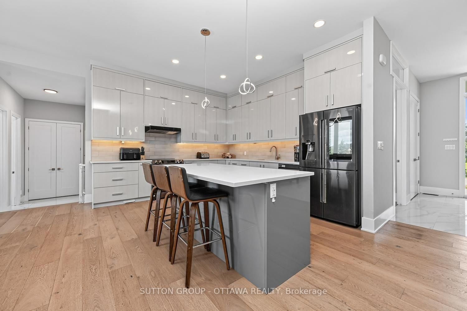 7095 Still Meadow Way • Ottawa, ON photo 8