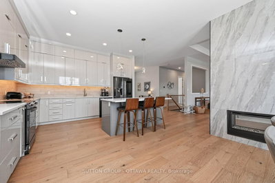 7095 Still Meadow Way • Ottawa, ON photo 9