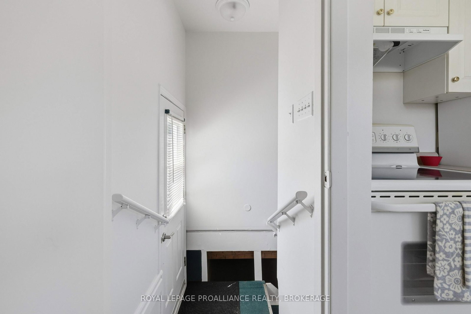 367 Georgiana Street • Gananoque, ON photo 22