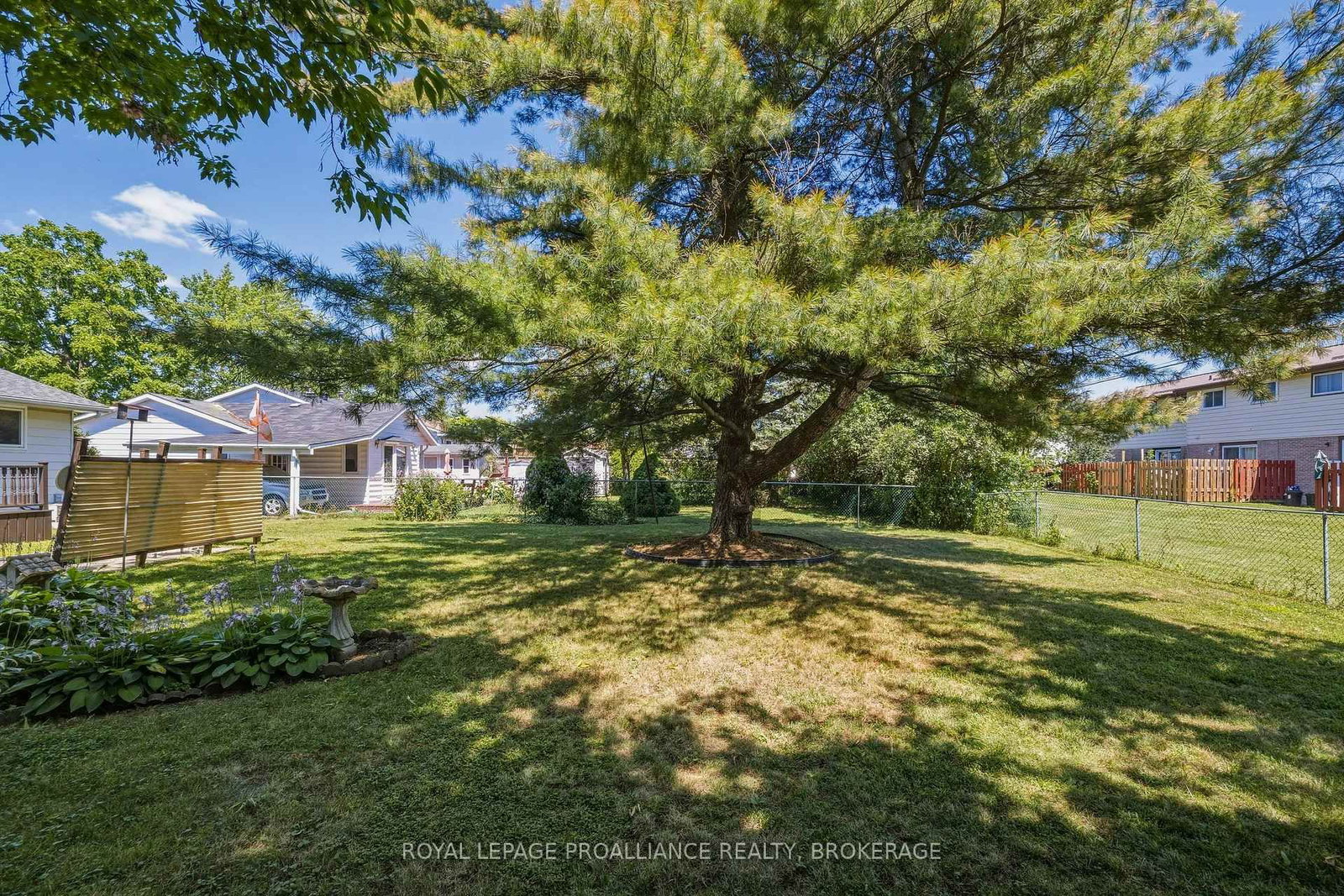 367 Georgiana Street • Gananoque, ON photo 27