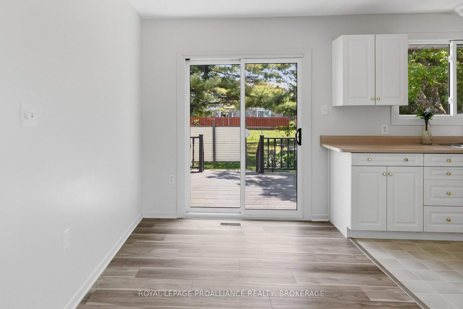 367 Georgiana Street • Gananoque, ON photo 9